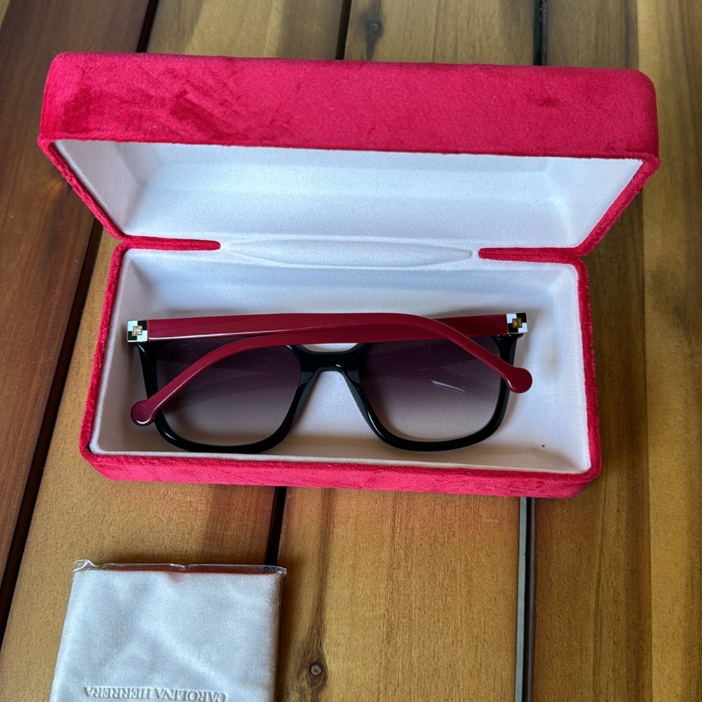 Carolina Herrera HER026/S Sunglasses - Picture 2 of 4